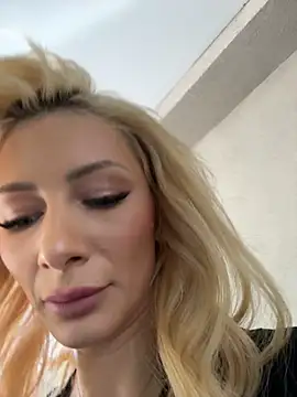 Chat XXX en directo de AngieShae