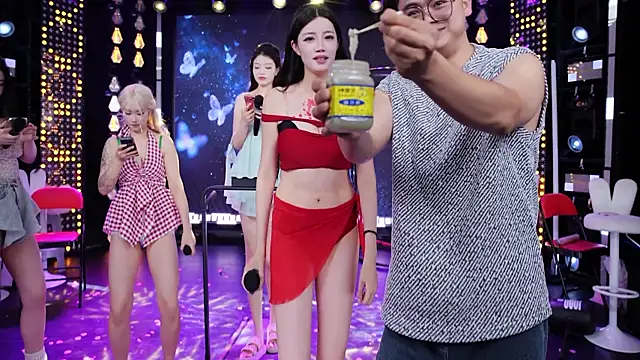BTC-01 Webcam Show