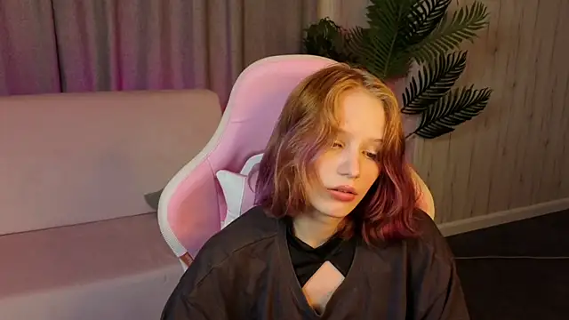 AliceJohansone's Live XXX Chat