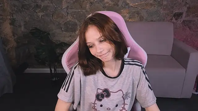 AliceJohansone's Live XXX Chat