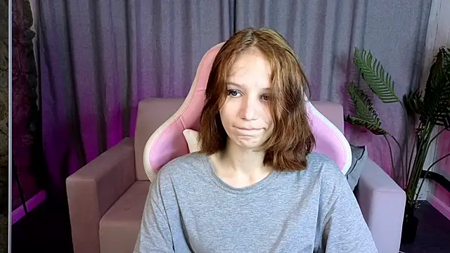 AliceJohansoneのライブXXXチャット