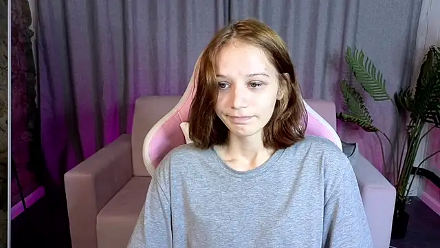 AliceJohansone 即時 XXX 聊天