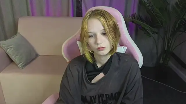 AliceJohansone Chat XXX in diretta