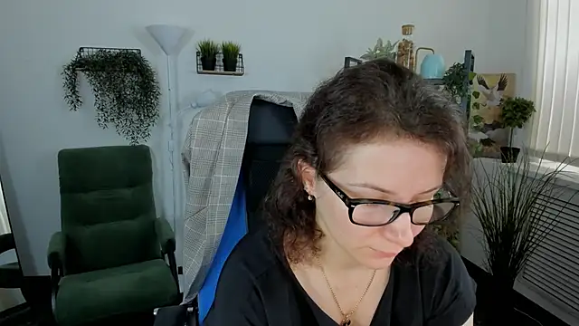AureliaGleam's Live XXX Chat
