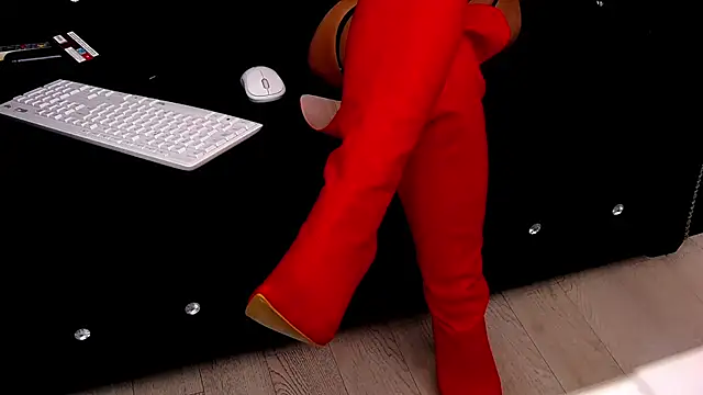 InesSharp's Live XXX Chat