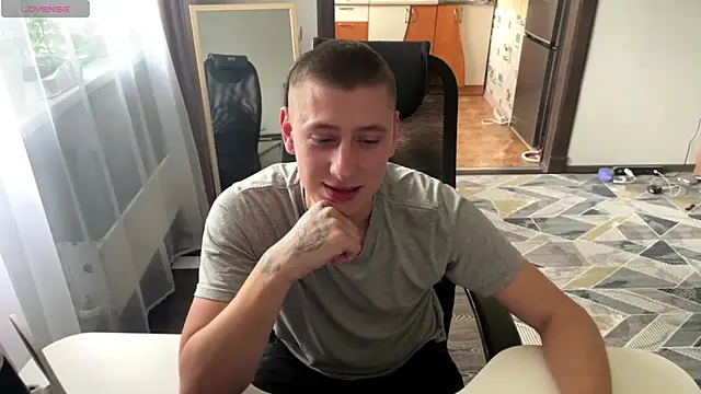 Show modela Keksik_ na web-kameri
