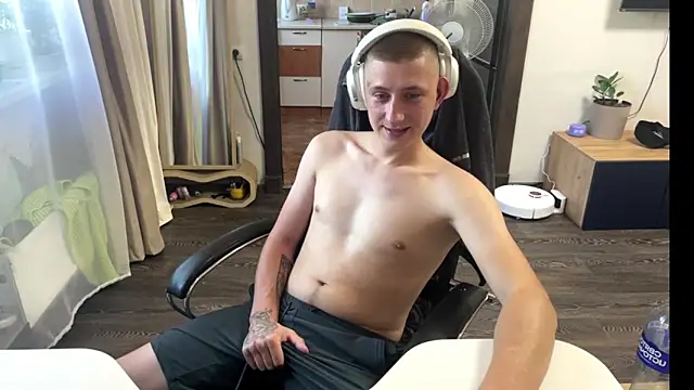 Show modela Keksik_ na web-kameri