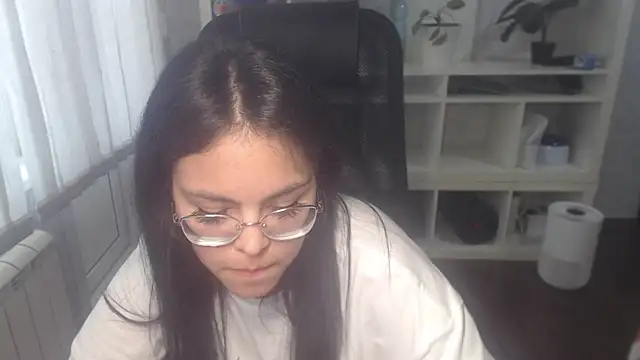 Anda_here Chat XXX live