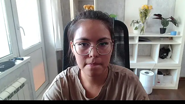 Anda_here – Naživo XXX chat