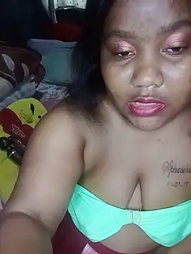 ChubbyMidgetxxx19 Adlı Modelin Canlı XXX Sohbeti