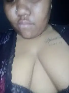 Živý XXX chat ChubbyMidgetxxx19