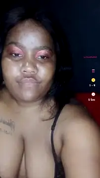 ChubbyMidgetxxx19's Live XXX Chat