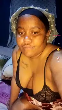 ChubbyMidgetxxx19のライブXXXチャット