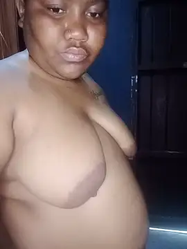 ChubbyMidgetxxx19 Live XXX-Chat