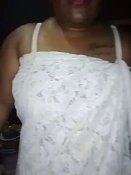 ChubbyMidgetxxx19 Live XXX-Chat