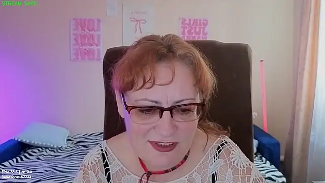 Jasmine_Tv Chat XXX in diretta