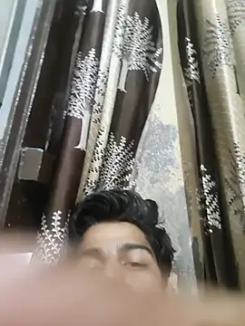 your_shezadan Webbikameraesitys