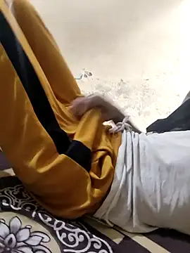 your_shezada Show in webcam