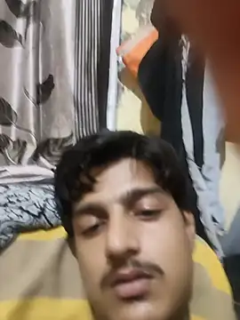 your_shezada Show in webcam