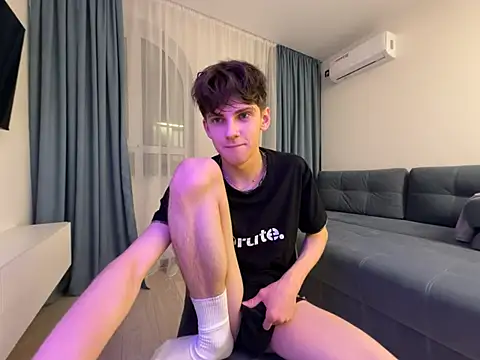 Ryann_Desire Show in webcam