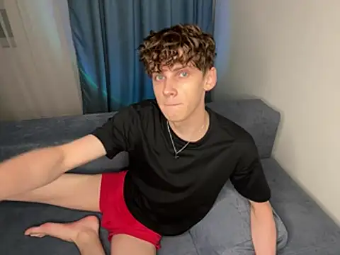 Ryann_Desire 在線直播表演
