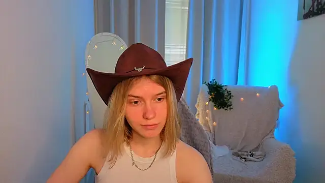 MilanaRayy Chat XXX in diretta