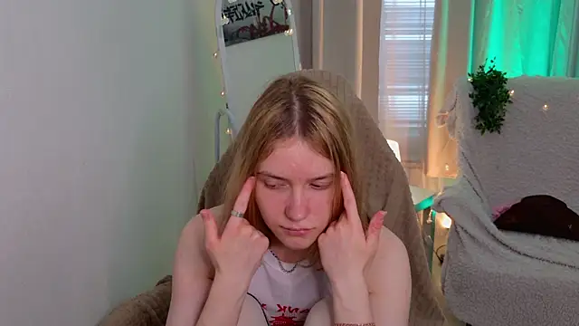 MilanaRayy Webcam Show