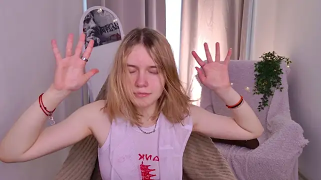 MilanaRayy Live XXX-chat