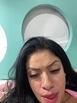 Show de belababyy na webcam
