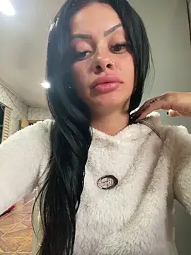 Show de belababyy na webcam