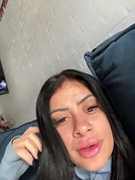 Show de belababyy na webcam