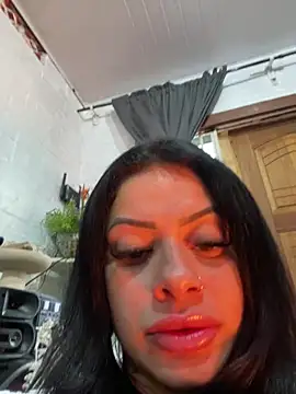 Show de belababyy na webcam