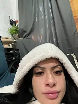 Show de belababyy na webcam