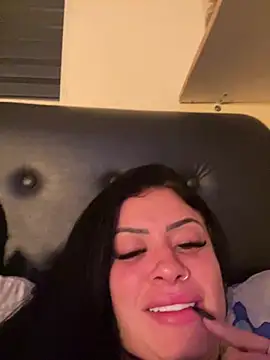 Show de belababyy na webcam