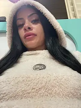 Show de belababyy na webcam