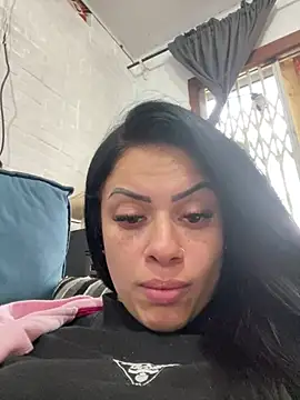 Show de belababyy na webcam