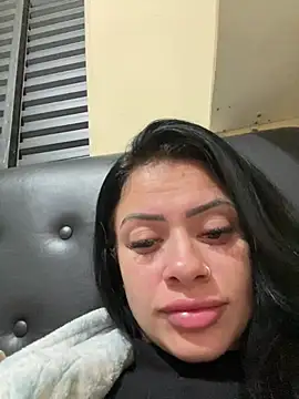 Show de belababyy na webcam