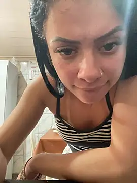 Show de belababyy na webcam