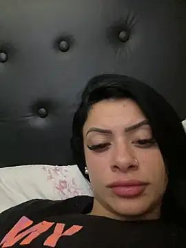 Show de belababyy na webcam