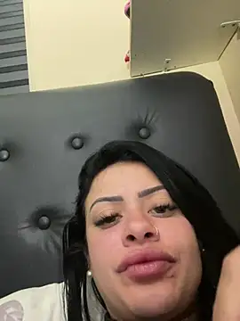 Show de belababyy na webcam