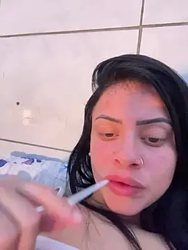 Show de belababyy na webcam