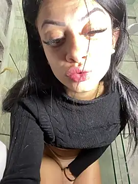 Show de belababyy na webcam