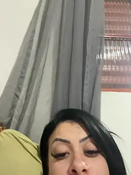 Show de belababyy na webcam