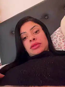 Show de belababyy na webcam