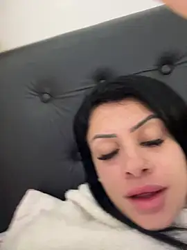 Chat +18 de belababyy ao vivo