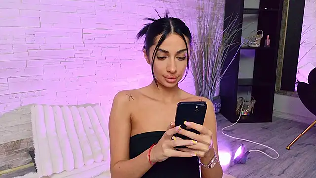 VanessaVosss' Live XXX Chat