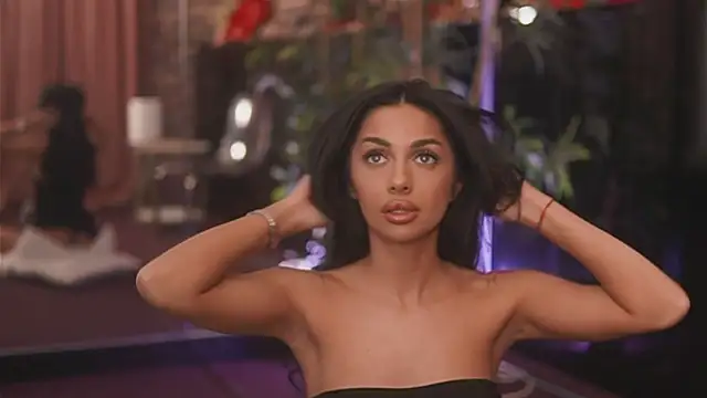 VanessaVosss' Live XXX Chat