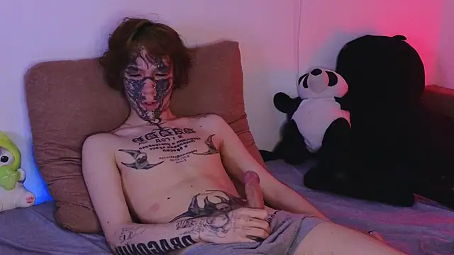 Emo___boy Webcam Show