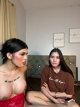 DanikaLovve's Webcam Show