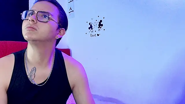Pokazy przed kamerką – Husbands_Horny2_0